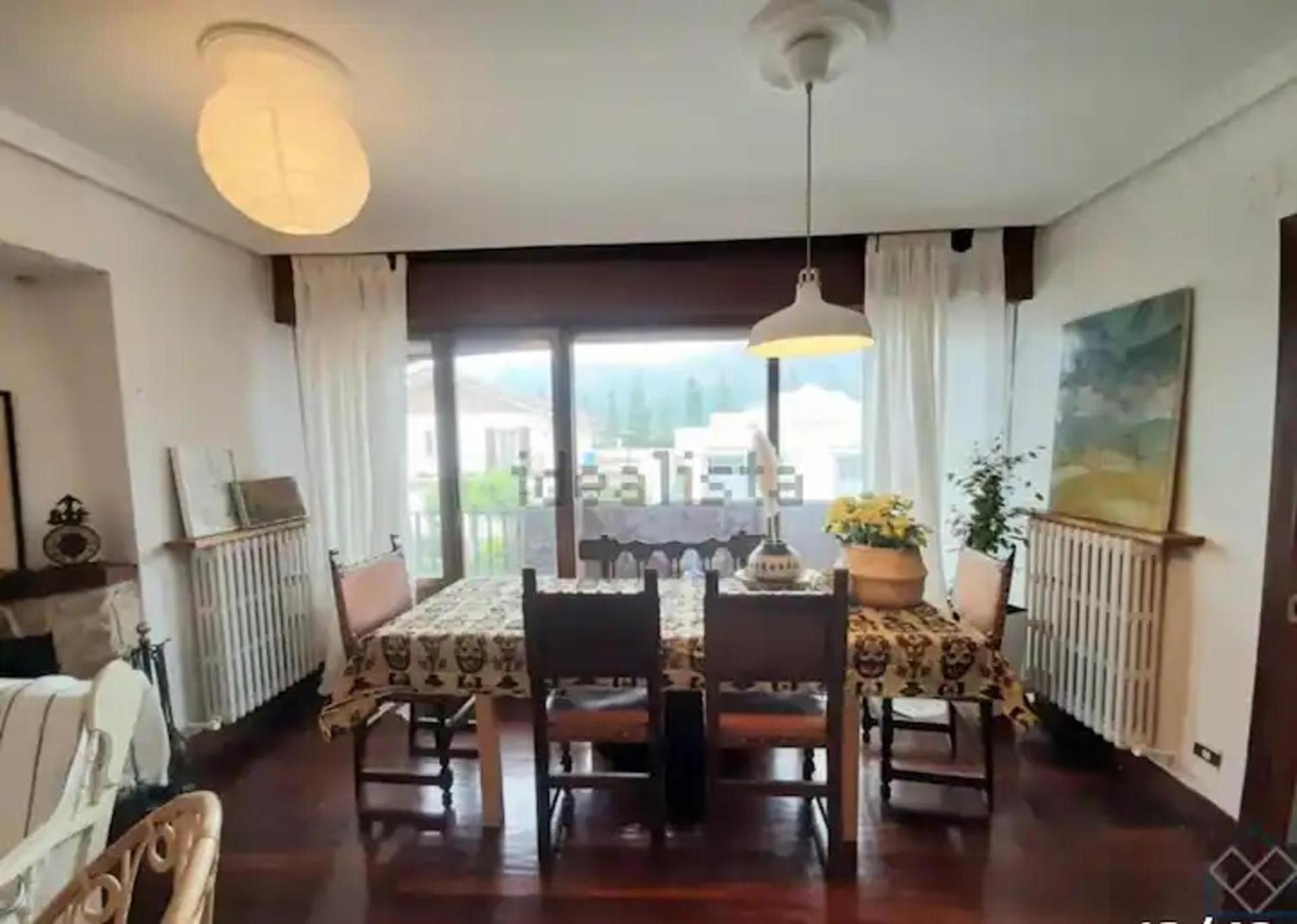 3-Bed Artist Chalet Near San Sebastian Sleeps 6 Arruazu Eksteriør billede